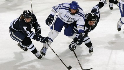 开云体育世界杯-快船冲垮北京队，布伦森在世界排名争夺战接管比赛，当篮球成为全球流动的权力隐喻