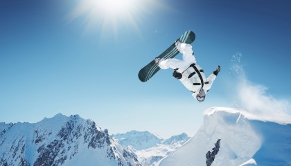 开云体育官网-奥运周期关键战之夜，小贾伦硬仗之王，当沉默的火山在镁光灯下爆发