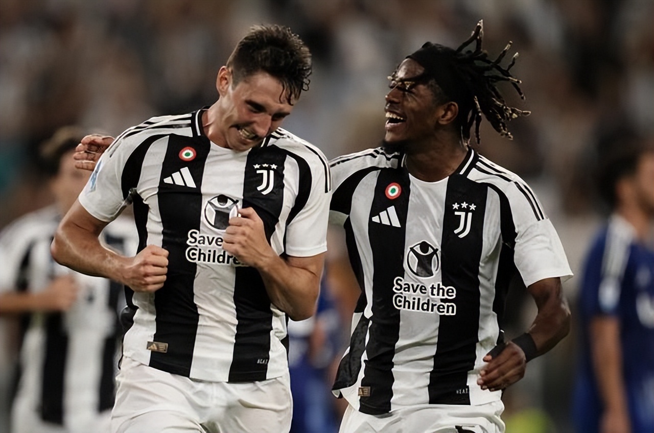 AC米兰逆转塞维利亚,库尔图瓦扛起全队 AC米兰逆转塞维利亚,库尔图瓦扛起全队