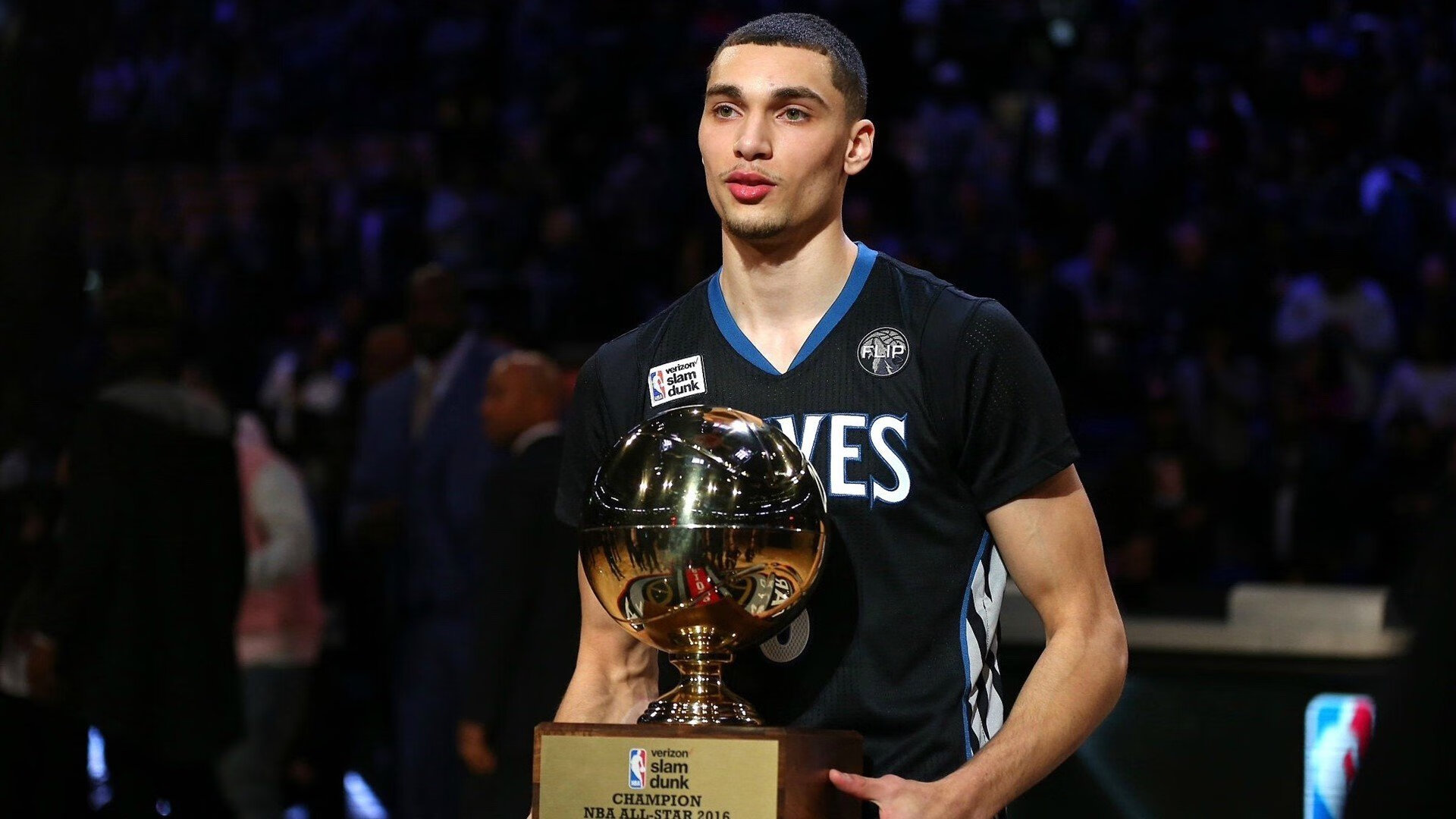 保罗关键回合不手软，北京队全面压制爵士