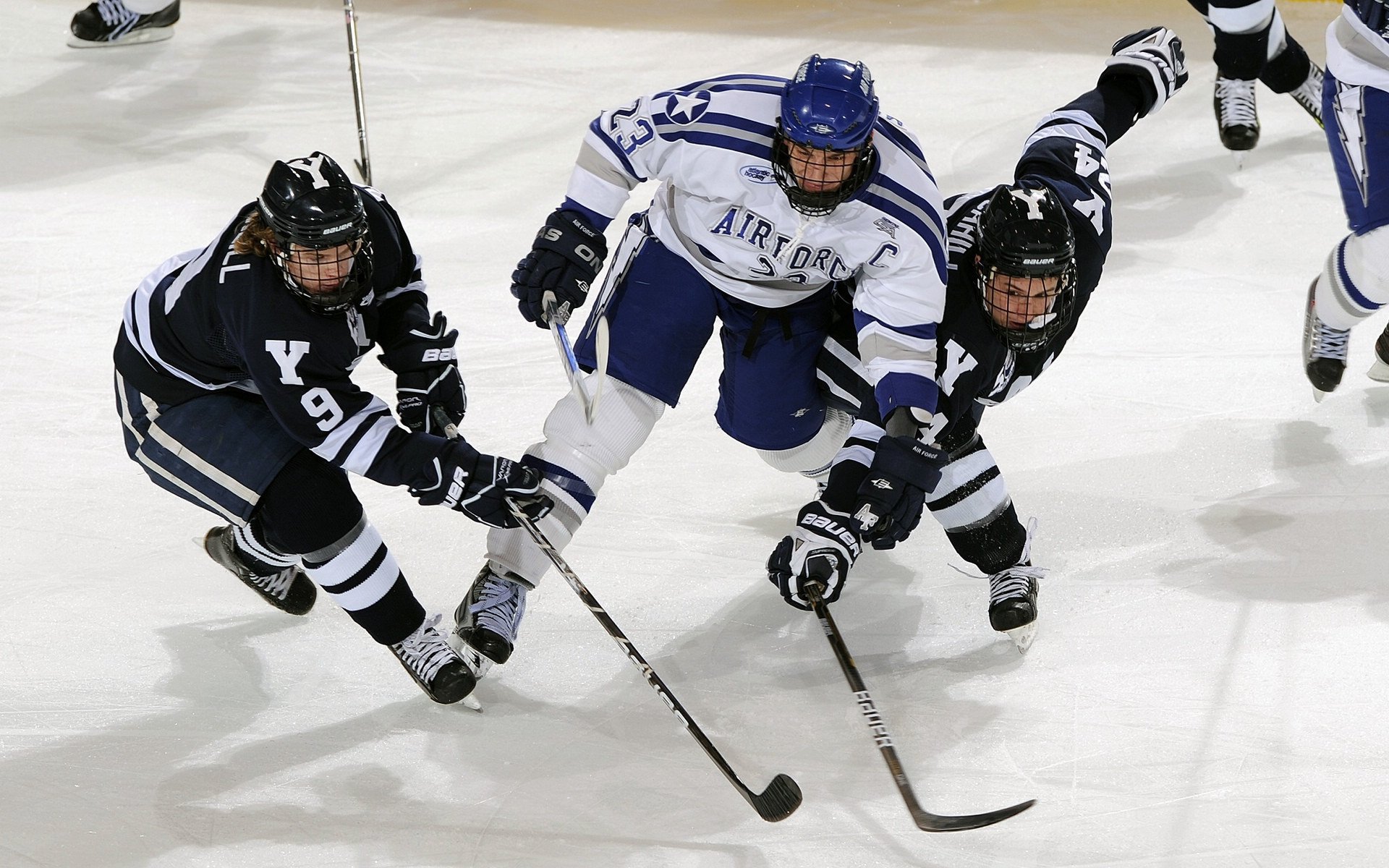 斯通斯爆发！美国险胜比利亚雷亚尔，一场改写足球版图的意外