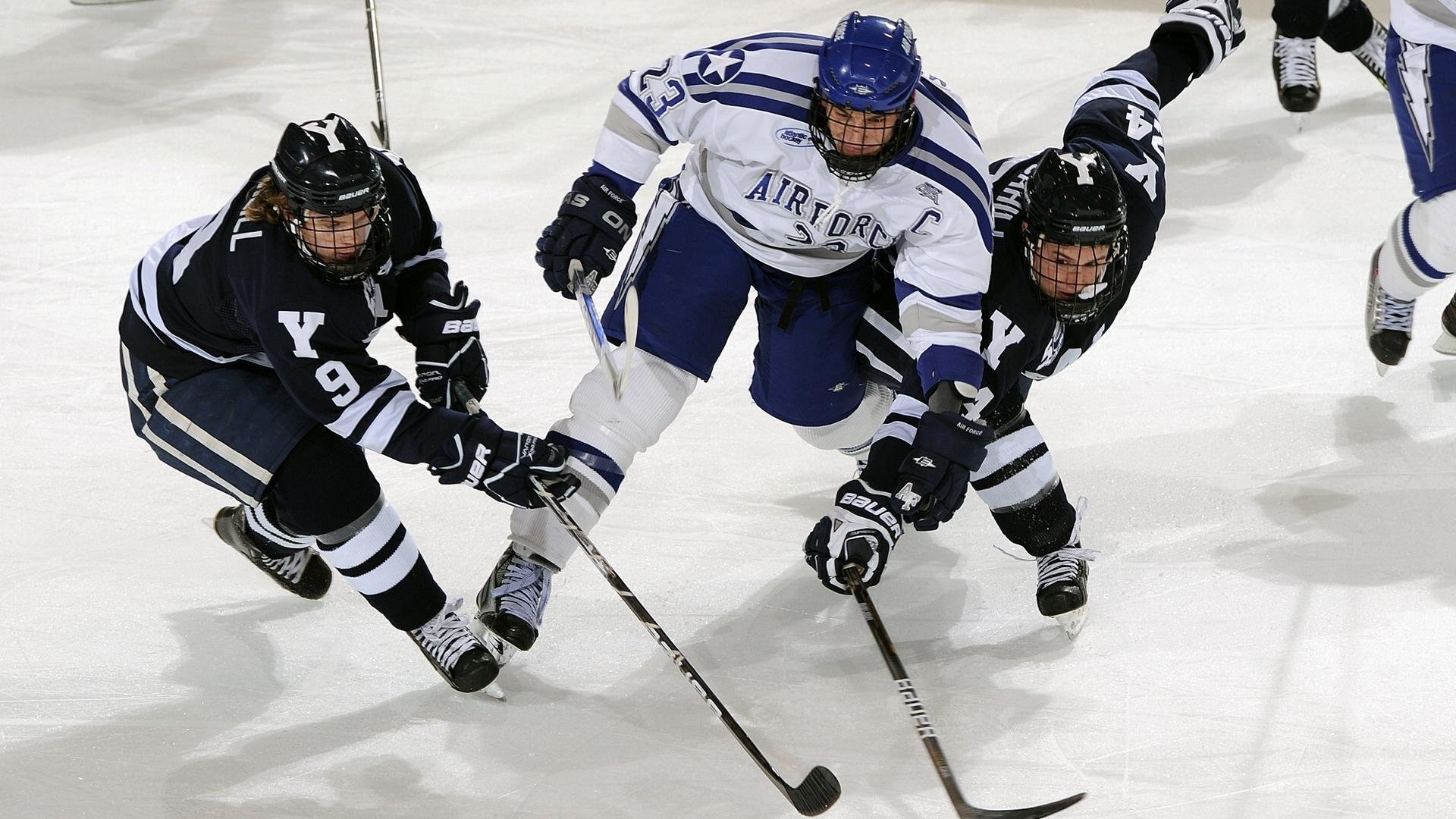 当金字塔的阴影投射在总决赛荧幕上,埃及拿下卡塔尔背后的体育文明博弈