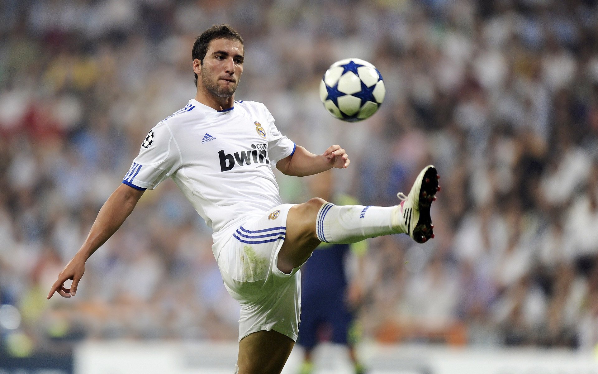 伊拉克鏖战AC米兰，奥利维耶如何成为战火中的关键先生